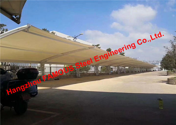 중국 야외에서 아치 지붕 PVC 구성과 자동차 주차 선 쉐이드 철골 보호 시설 단일 경사 간이차고 협력 업체