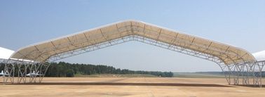중국 큰 경간을 가진 조립식으로 만들어진 강철 평화로운 트러스 항공기 격납고 건물 협력 업체