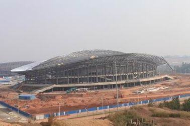 중국 OEM 강철 구조물, 조립식으로 만들어진 관 금속 트러스 건물 및 스포츠 경기장 협력 업체